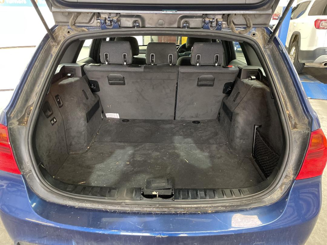 Photo '12' of BMW 320I