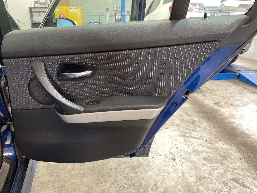 Photo '17' of BMW 320I