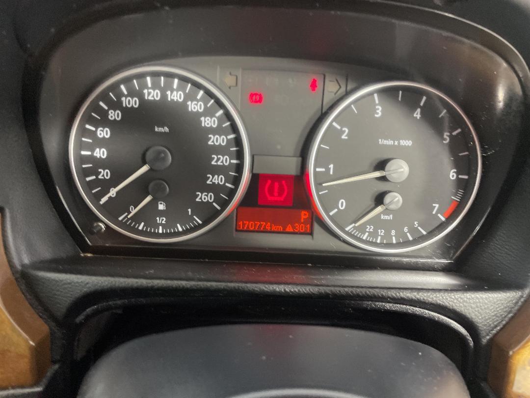 Photo '10' of BMW 323I