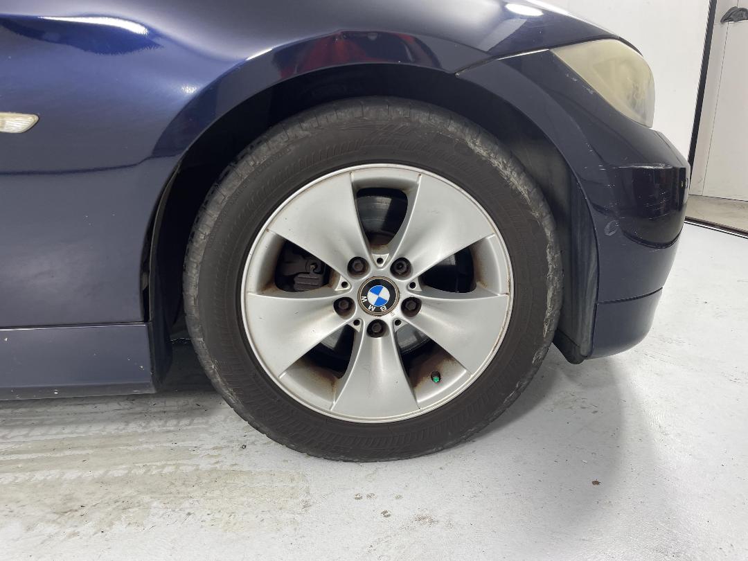 Photo '7' of BMW 323I Photo '7' of BMW 323I