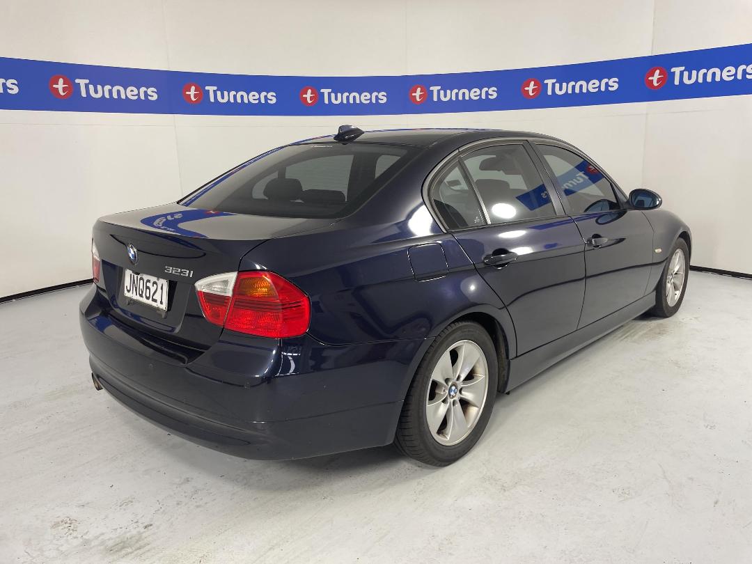 Photo '6' of BMW 323I Photo '6' of BMW 323I