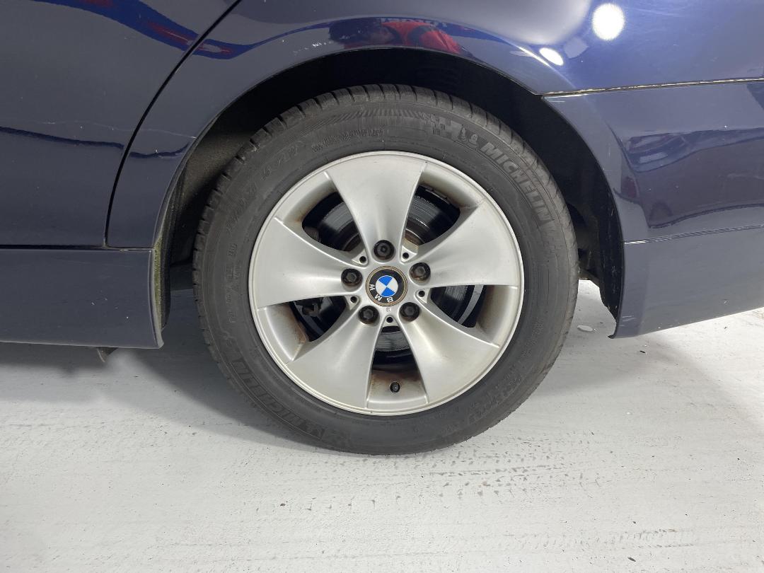 Photo '9' of BMW 323I Photo '9' of BMW 323I