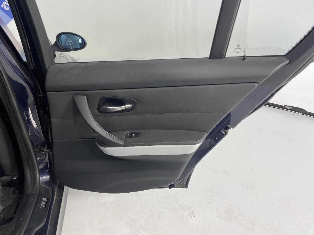 Photo '17' of BMW 323I Photo '17' of BMW 323I