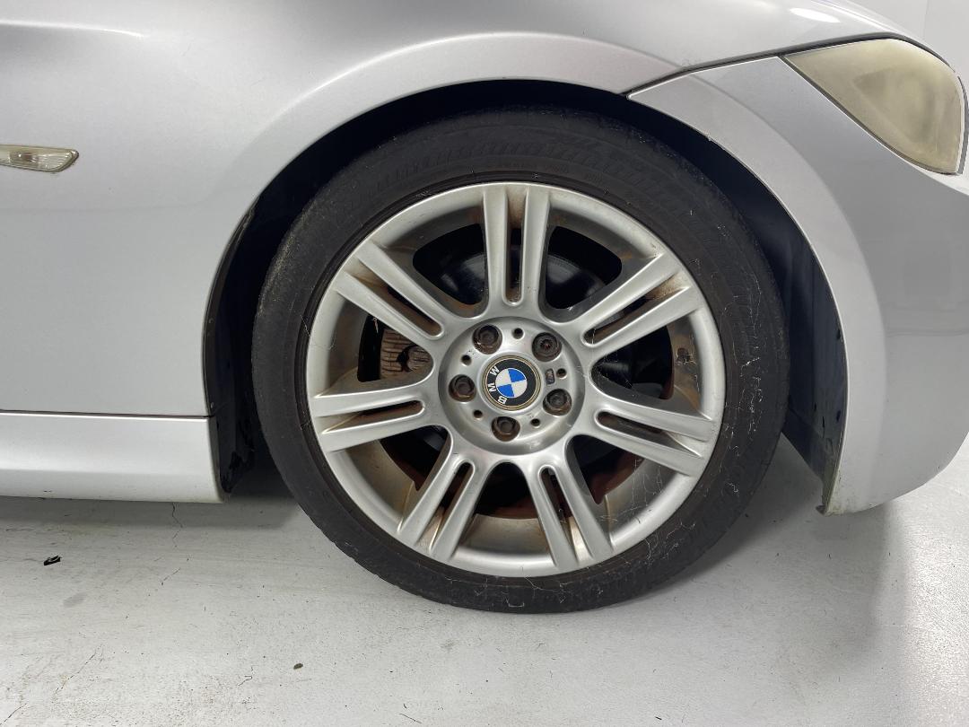 Photo '7' of BMW 323I Photo '7' of BMW 323I