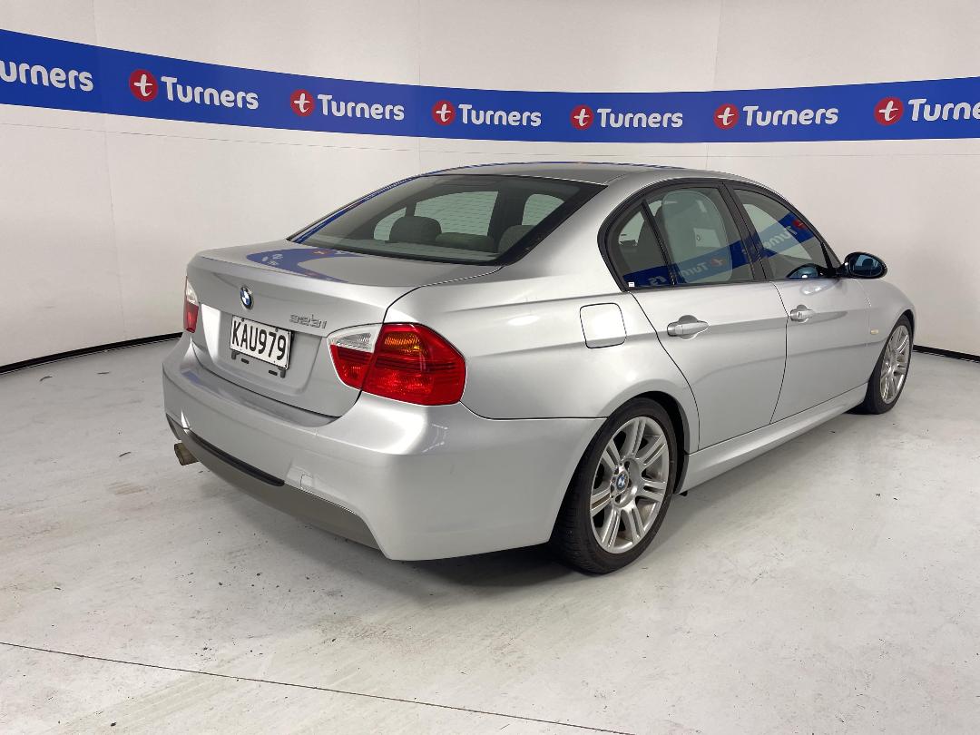 Photo '6' of BMW 323I Photo '6' of BMW 323I