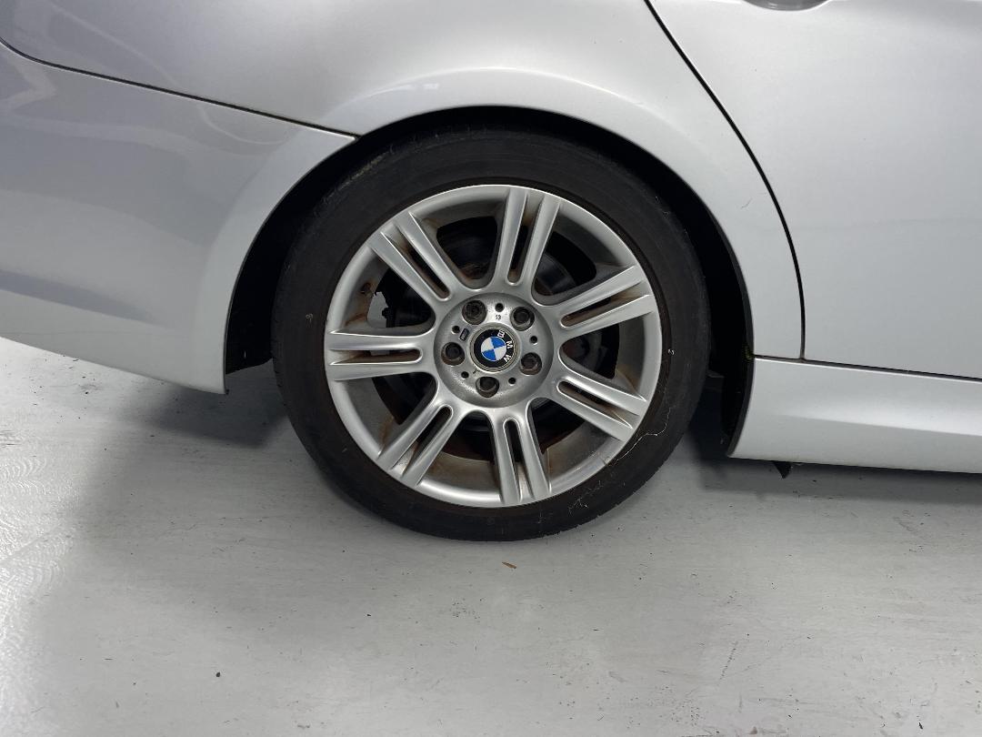 Photo '10' of BMW 323I Photo '10' of BMW 323I