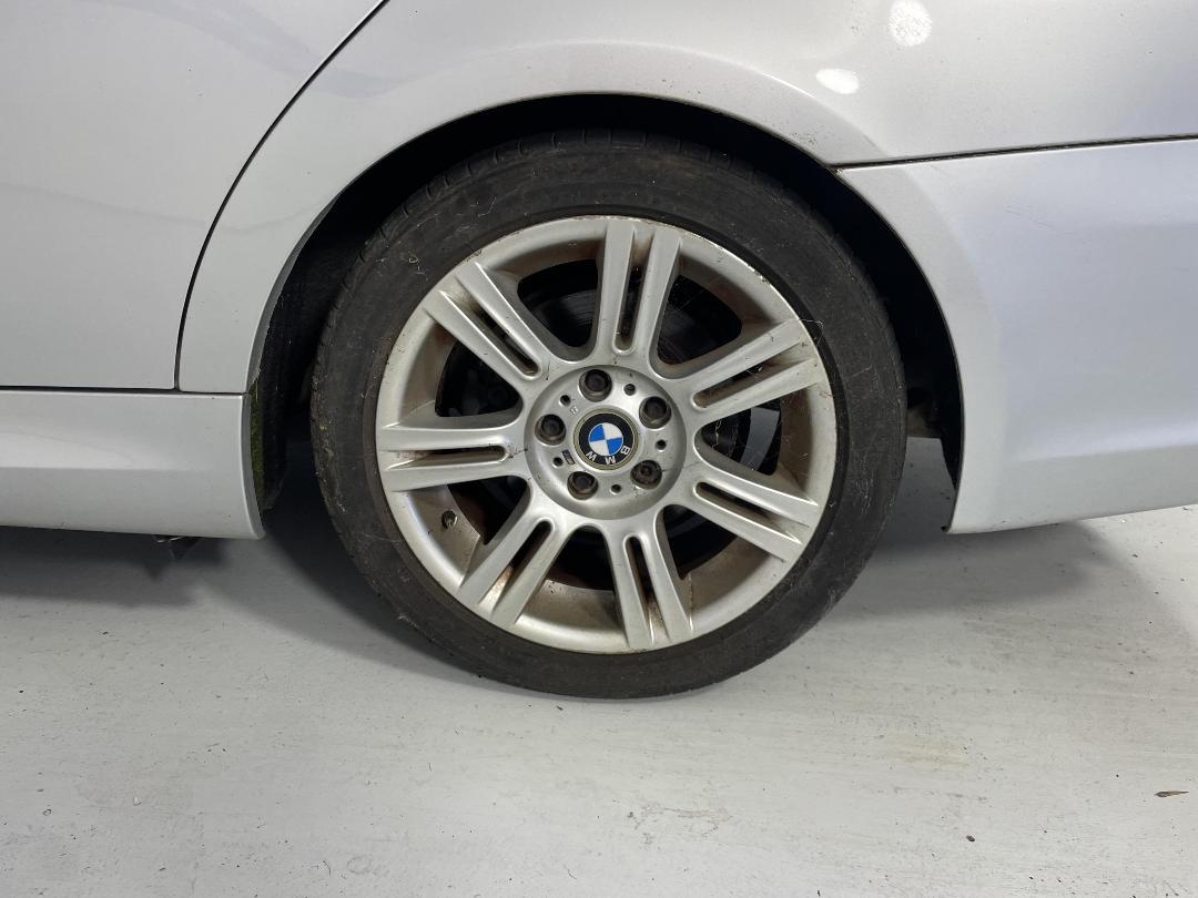 Photo '9' of BMW 323I Photo '9' of BMW 323I