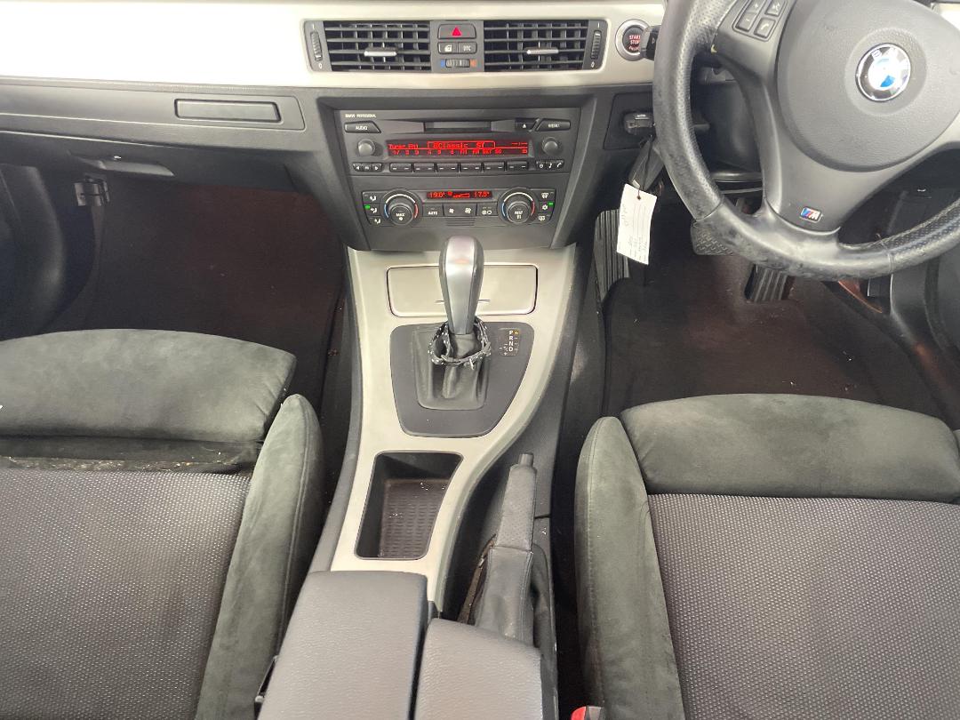 Photo '16' of BMW 323I Photo '16' of BMW 323I