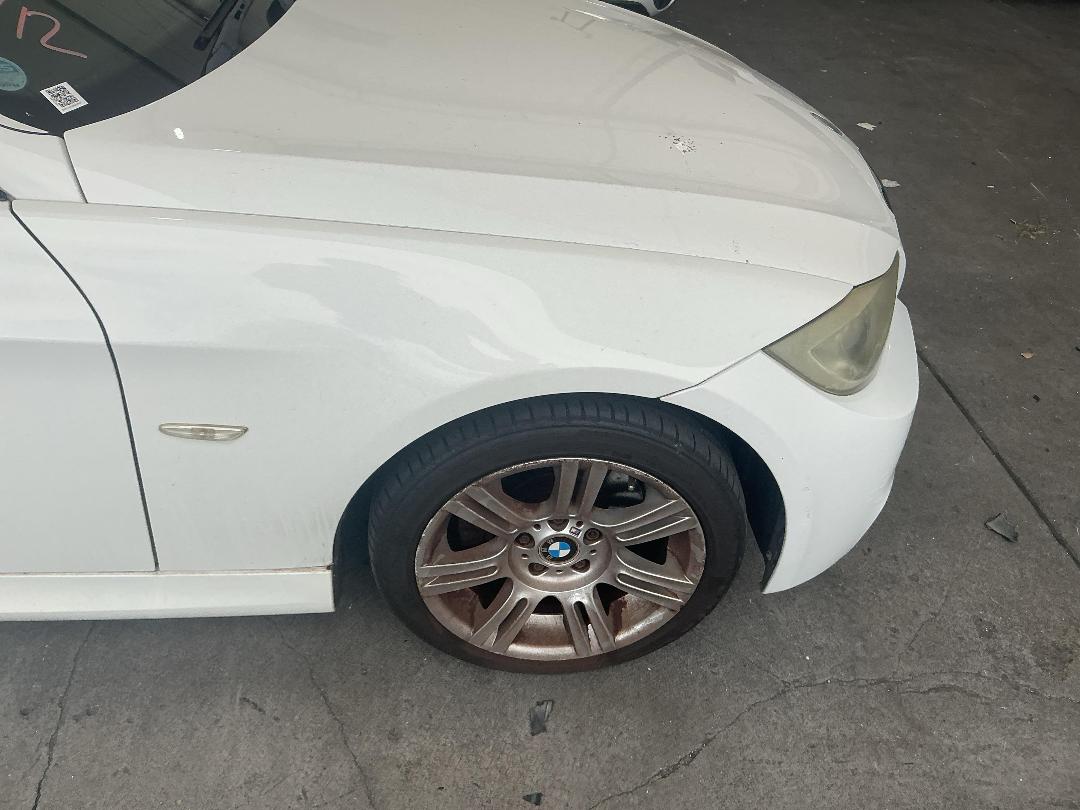 Photo '2' of BMW 323I