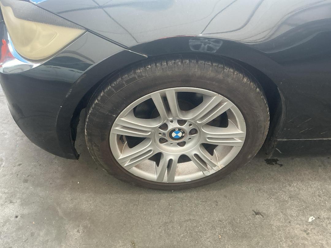 Photo '7' of BMW 323I Photo '7' of BMW 323I