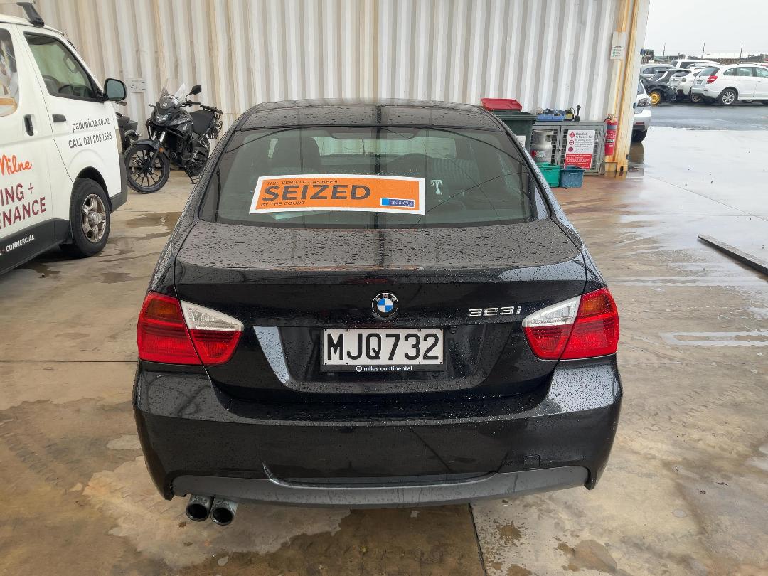 Photo '5' of BMW 323I M Sport Photo '5' of BMW 323I M Sport