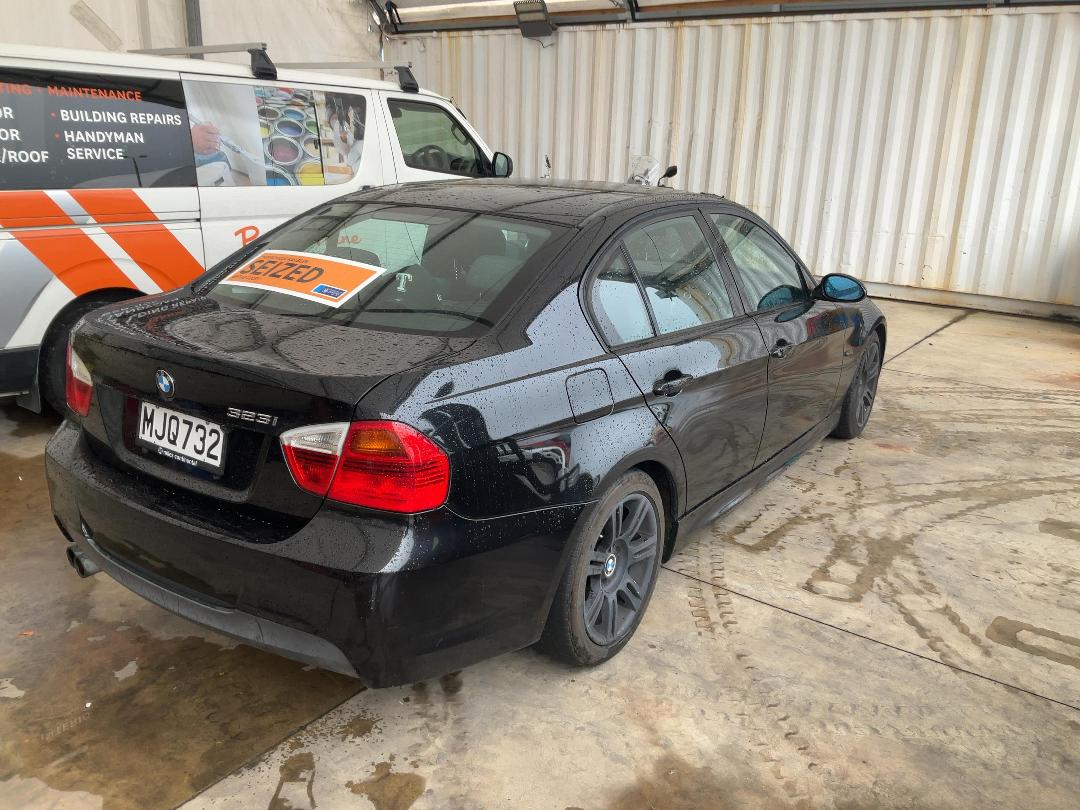 Photo '6' of BMW 323I M Sport Photo '6' of BMW 323I M Sport