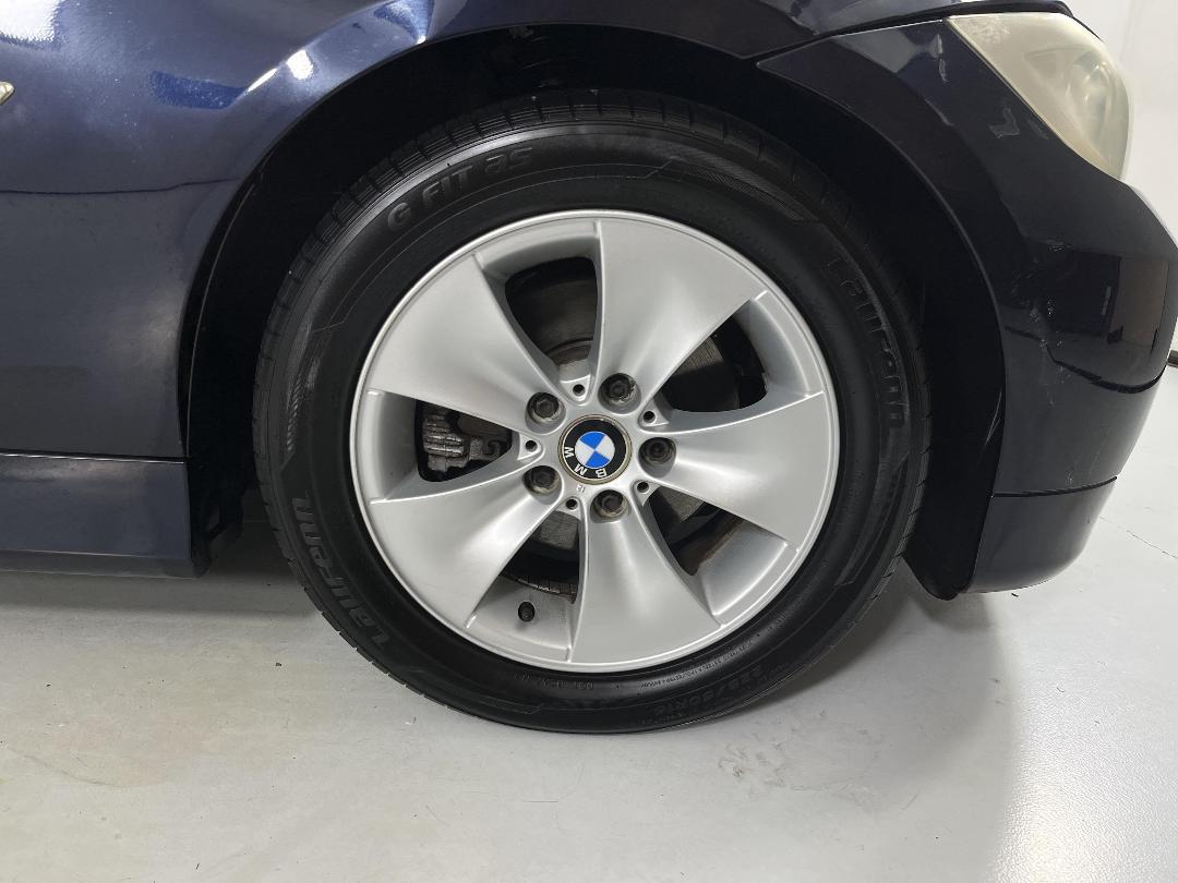 Photo '9' of BMW 323I