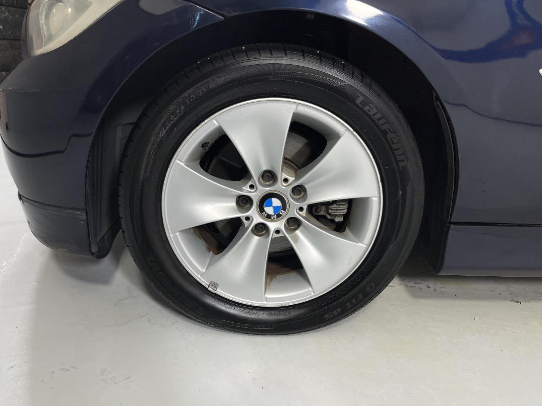 Photo '10' of BMW 323I