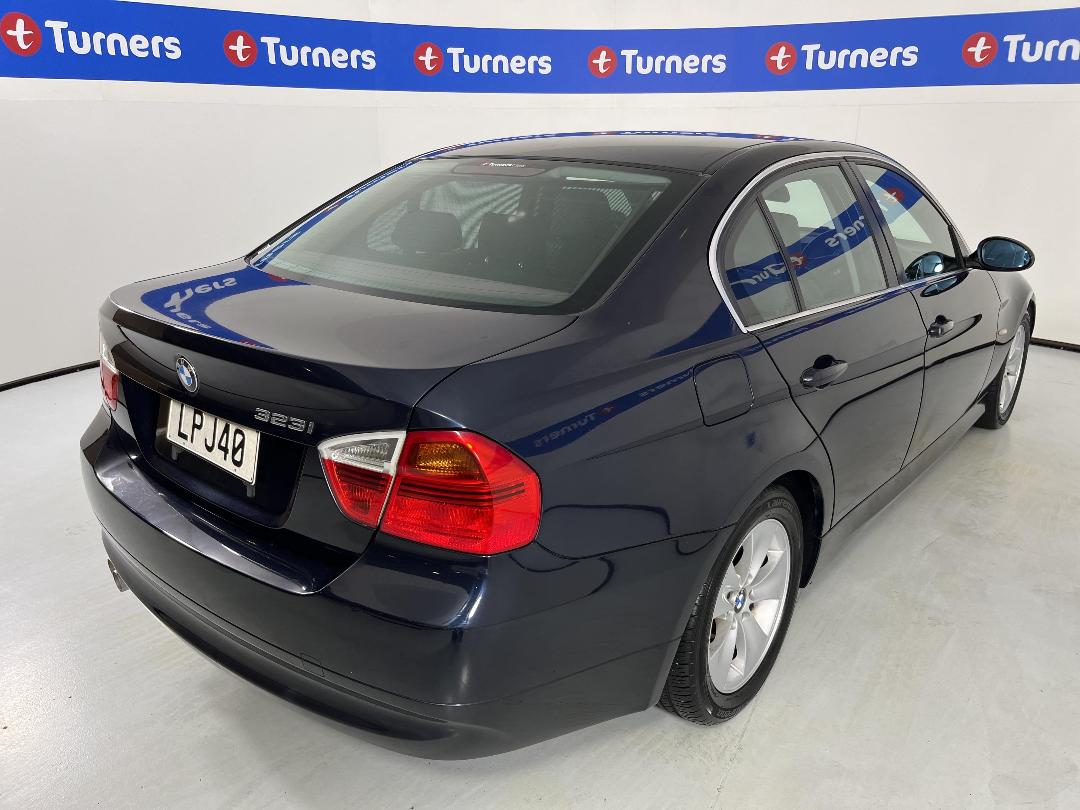 Photo '7' of BMW 323I