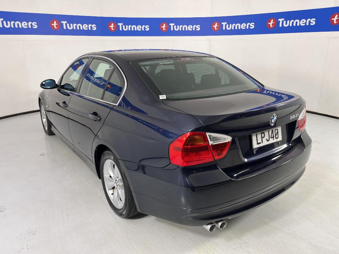 Photo '5' of BMW 323I