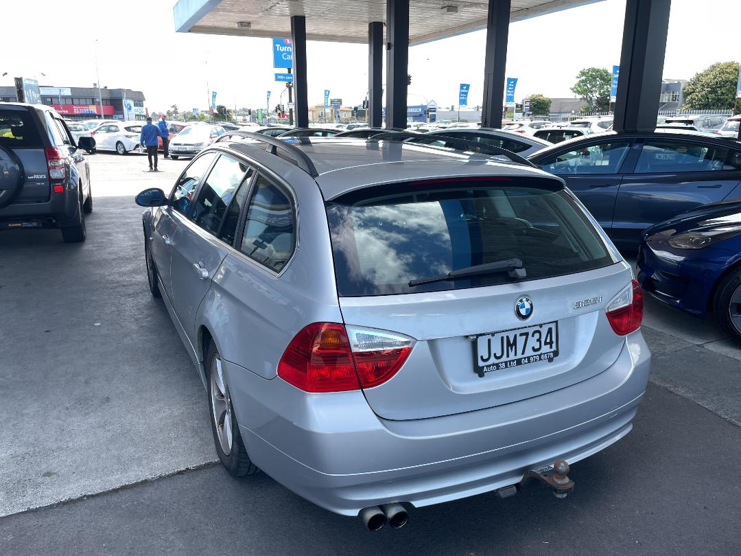 Photo '7' of BMW 325I Photo '7' of BMW 325I