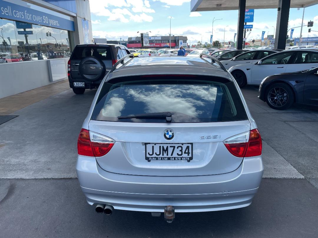 Photo '8' of BMW 325I Photo '8' of BMW 325I