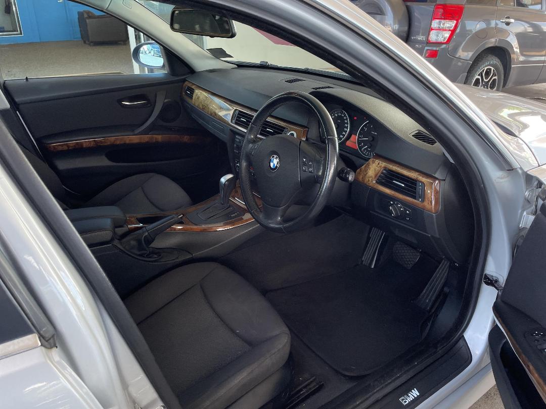 Photo '13' of BMW 325I Photo '13' of BMW 325I