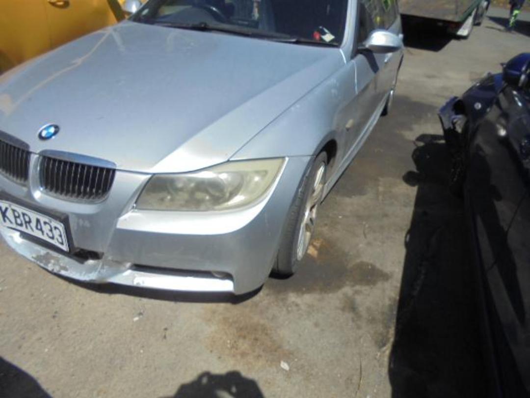 Photo '3' of BMW 325I Photo '3' of BMW 325I