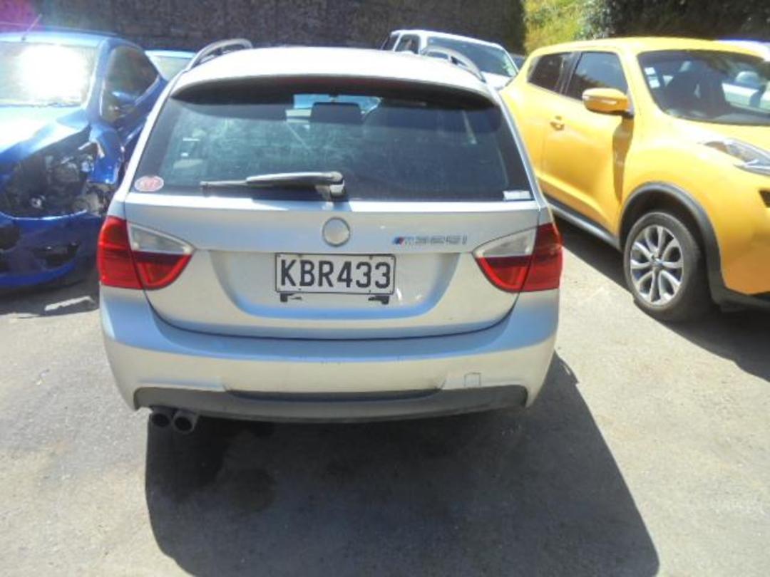 Photo '9' of BMW 325I Photo '9' of BMW 325I