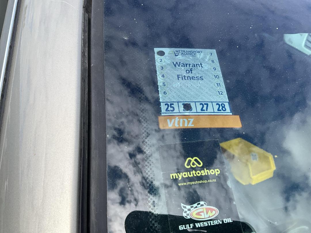 Photo '11' of BMW 325i Convertible