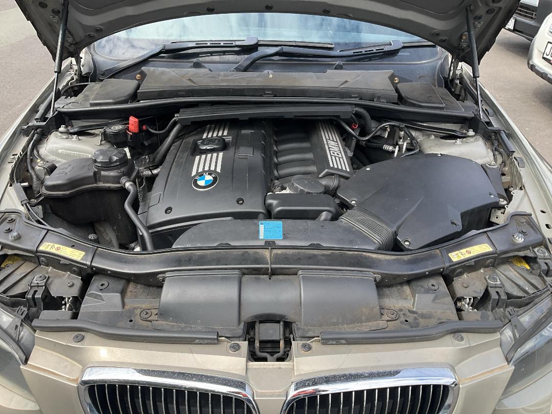 Photo '8' of BMW 325i Convertible