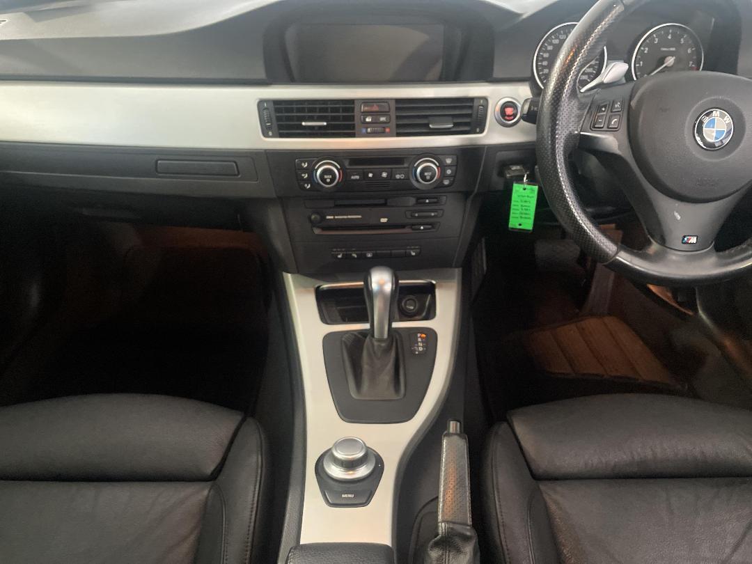 Photo '18' of BMW 335I