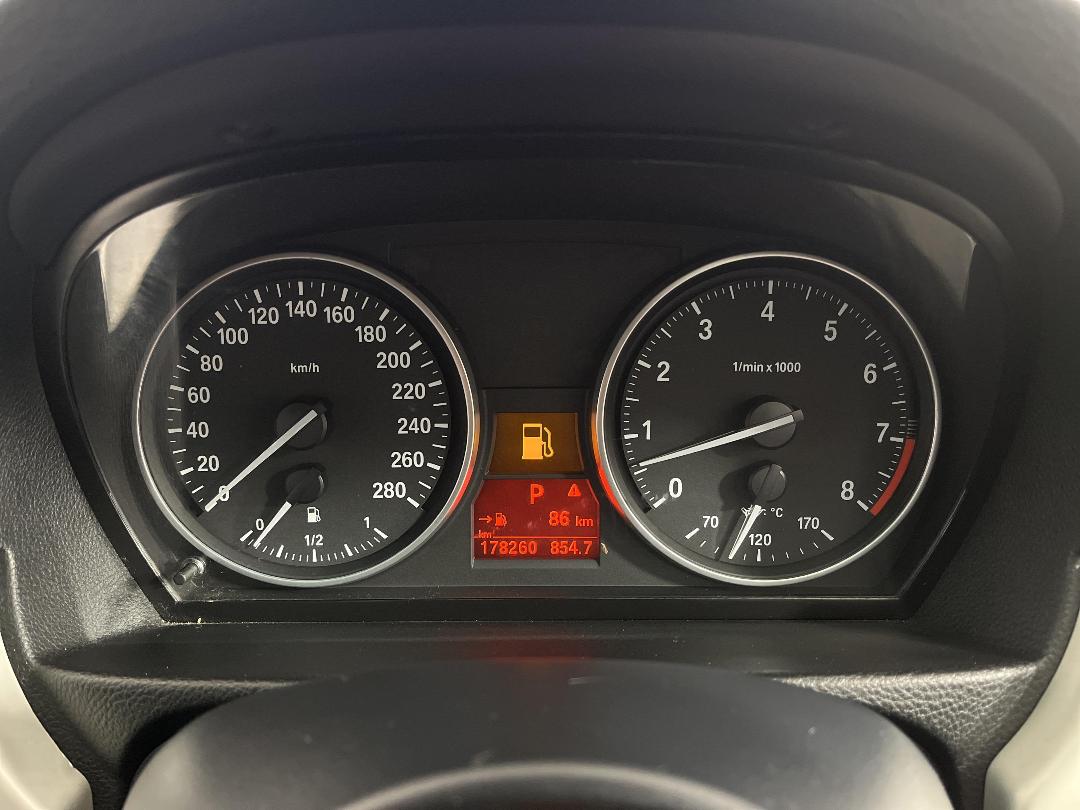 Photo '21' of BMW 335I