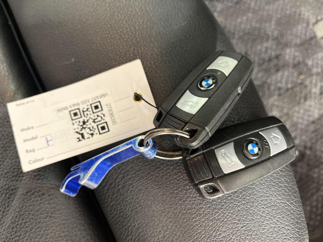 Photo '22' of BMW 335I