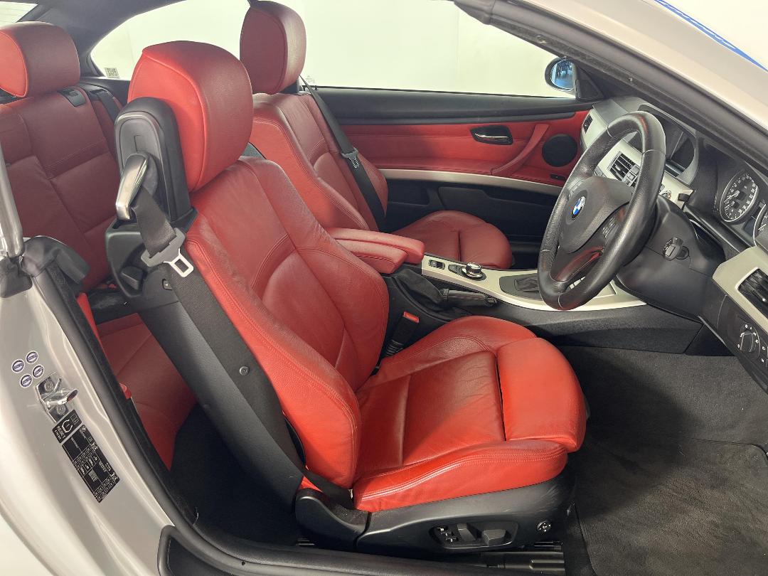 Photo '16' of BMW 335I