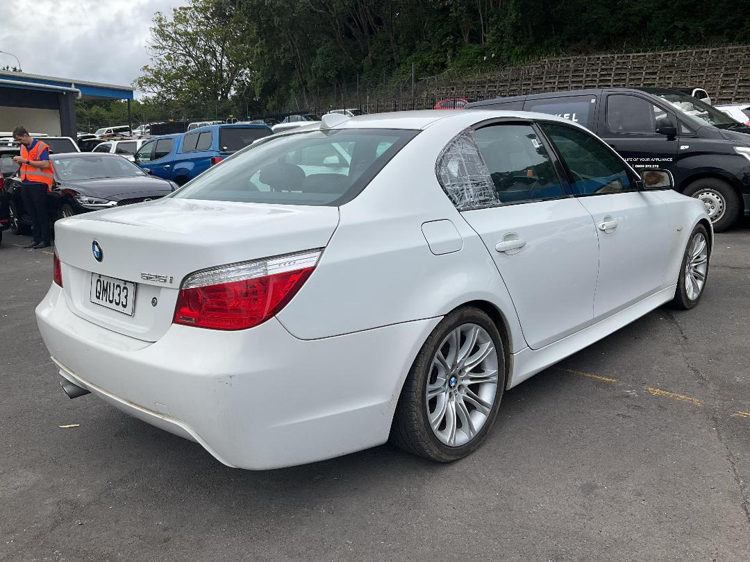 Photo '4' of BMW 525I Photo '4' of BMW 525I