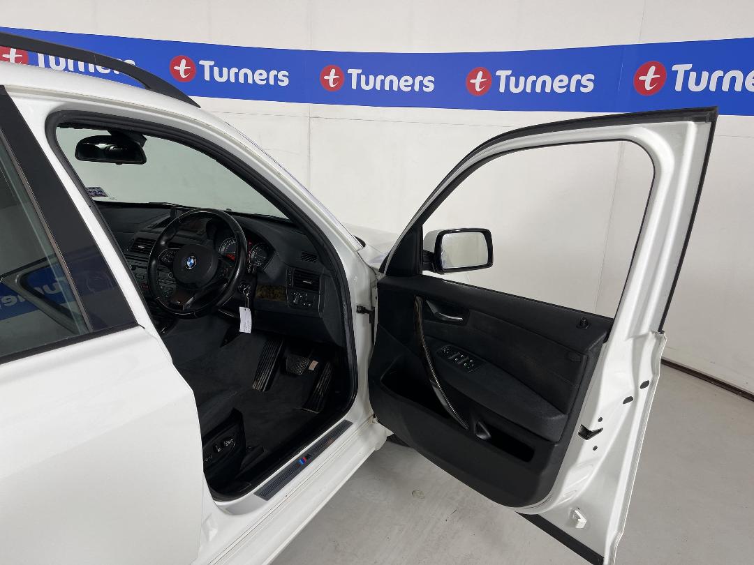 Photo '15' of BMW X3 Photo '15' of BMW X3