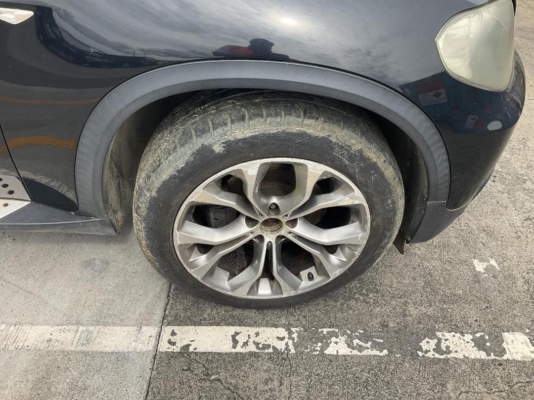 Photo '21' of BMW X5 I SAV E70