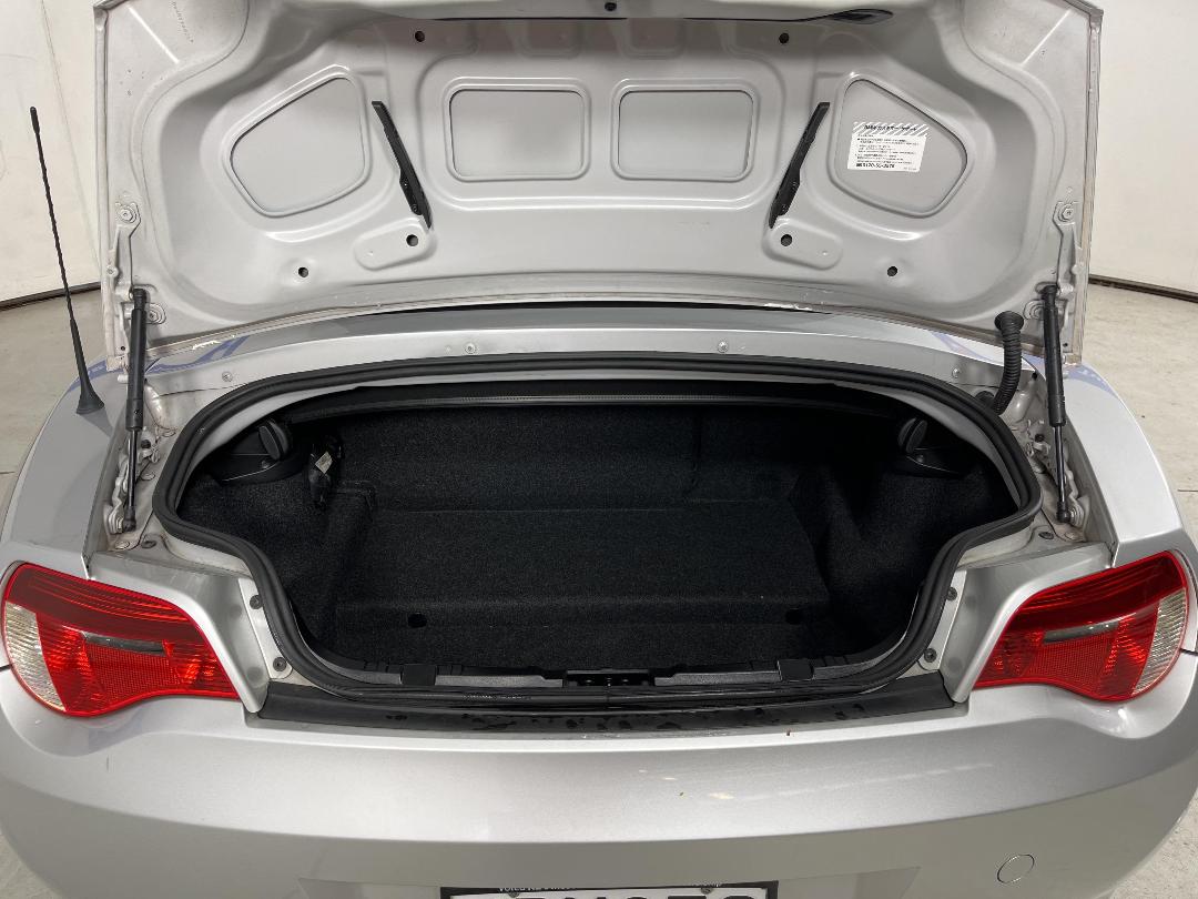 Photo '14' of BMW Z4 Photo '14' of BMW Z4