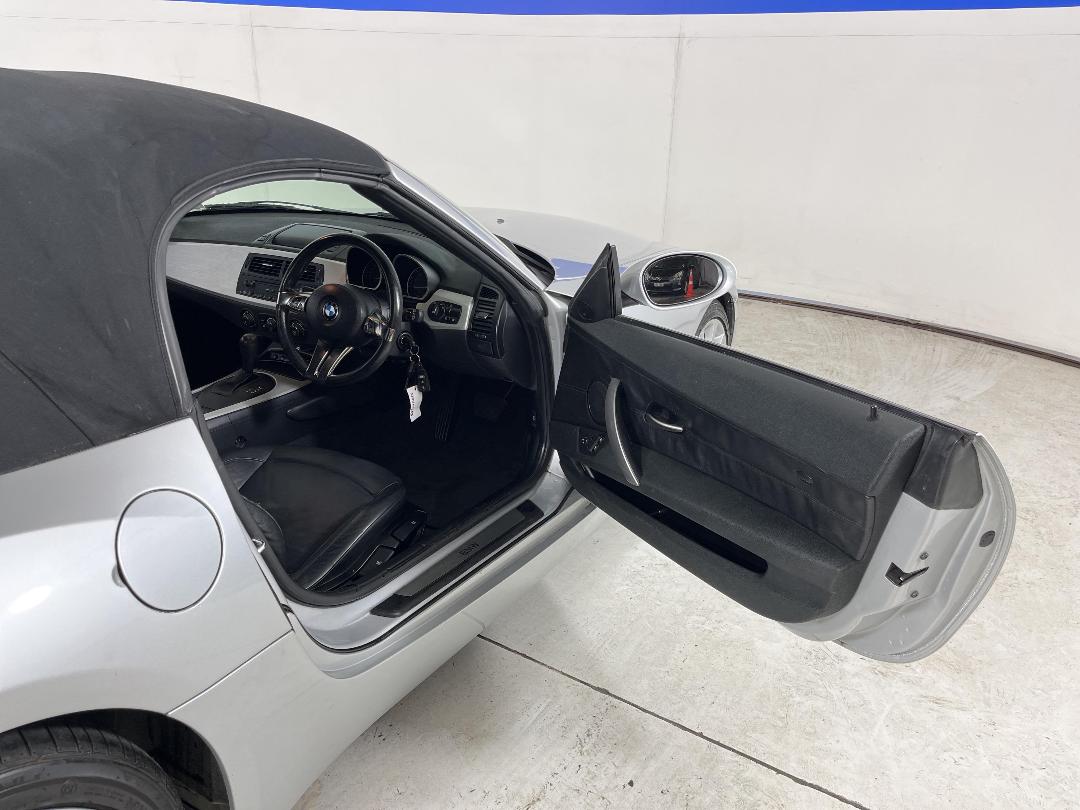 Photo '15' of BMW Z4 Photo '15' of BMW Z4