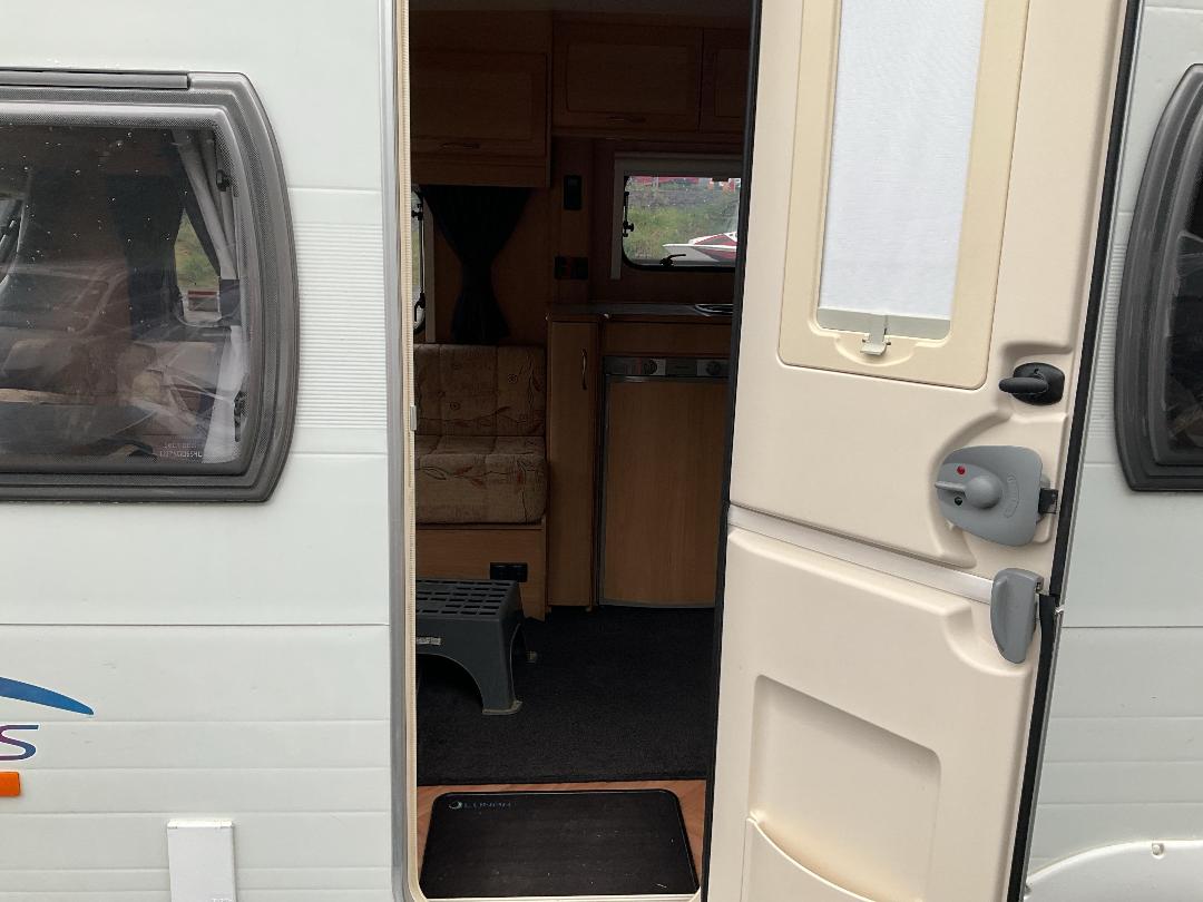 Photo '10' of CARAVAN LUNA SOLARIS Caravan - Tandem