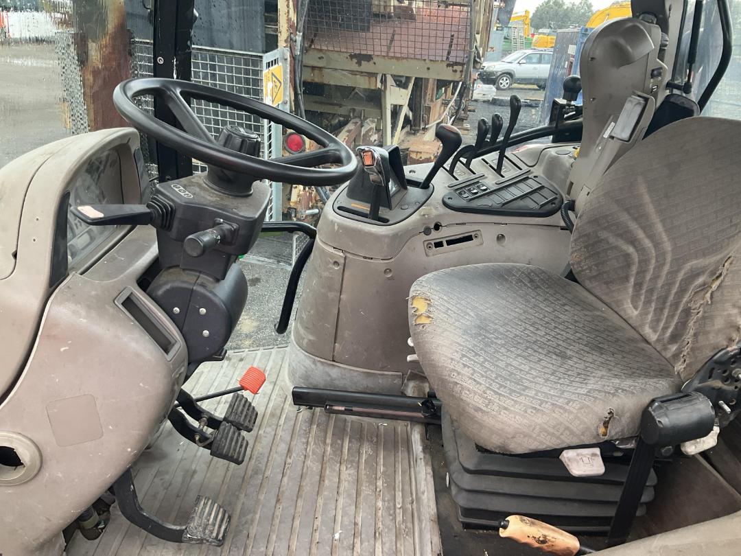 Photo '13' of Case IH MXU100 X-LINE Tractor Photo '13' of Case IH MXU100 X-LINE Tractor