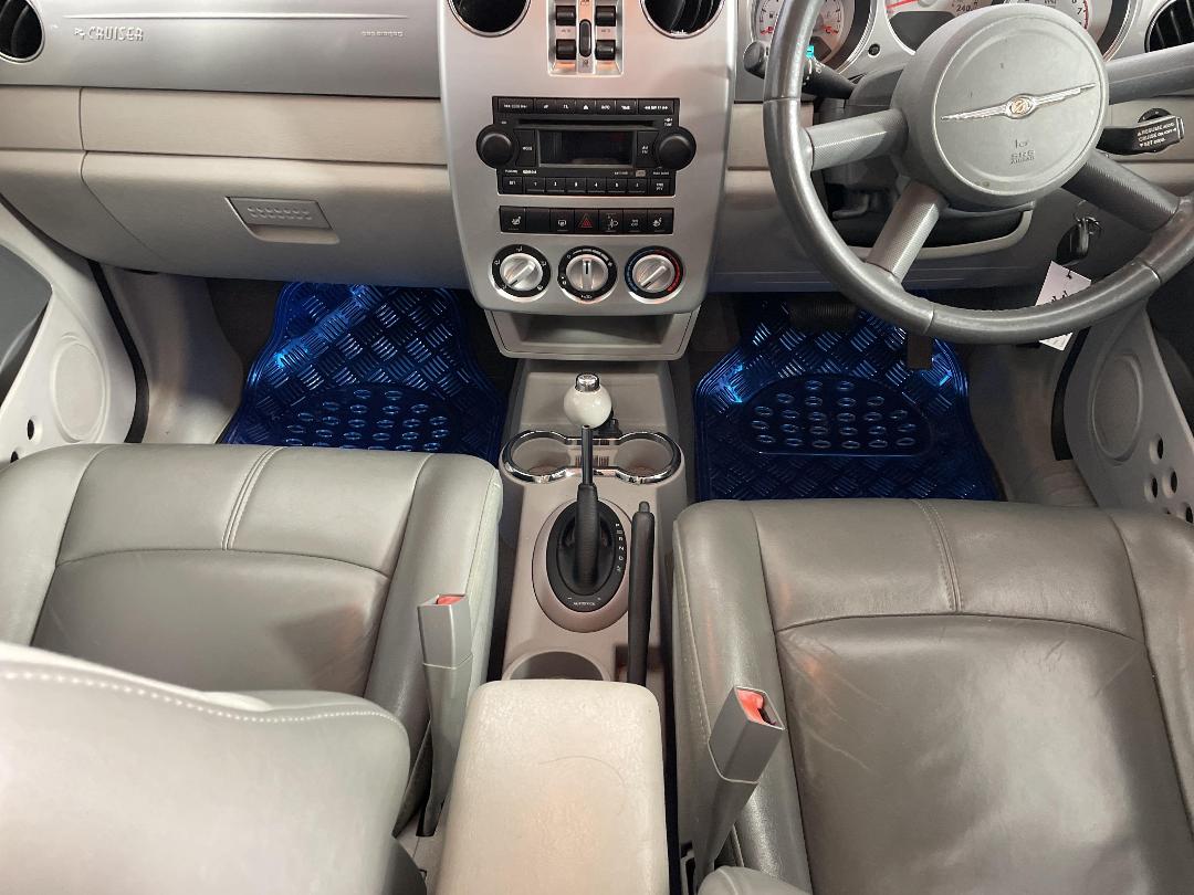 Photo '18' of Chrysler PT Cruiser Photo '18' of Chrysler PT Cruiser