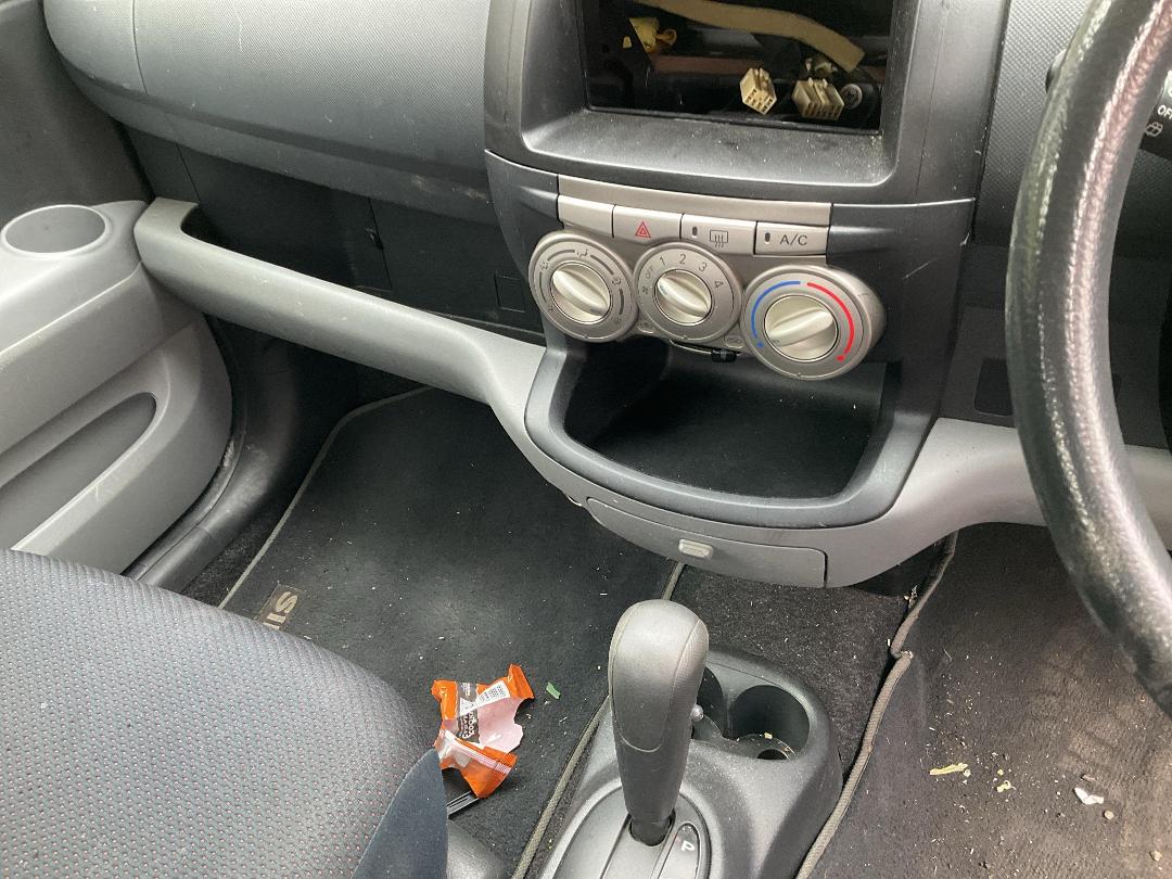 Photo '10' of Daihatsu Sirion GS