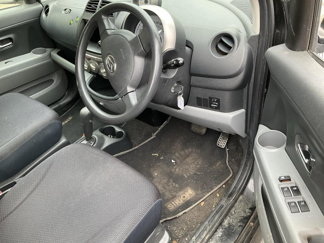 Photo '9' of Daihatsu Sirion GS