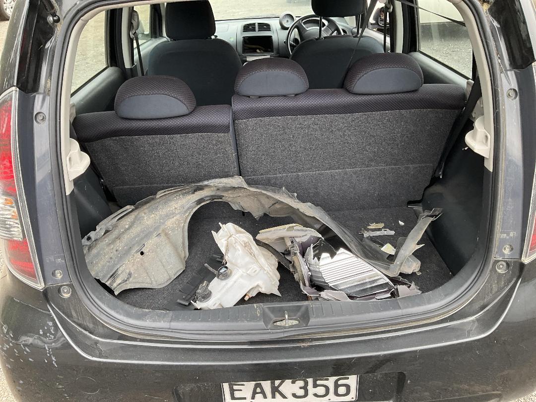 Photo '13' of Daihatsu Sirion GS