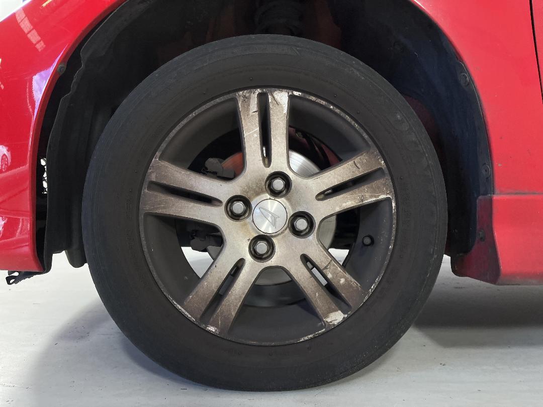 Photo '8' of Daihatsu Sirion GS