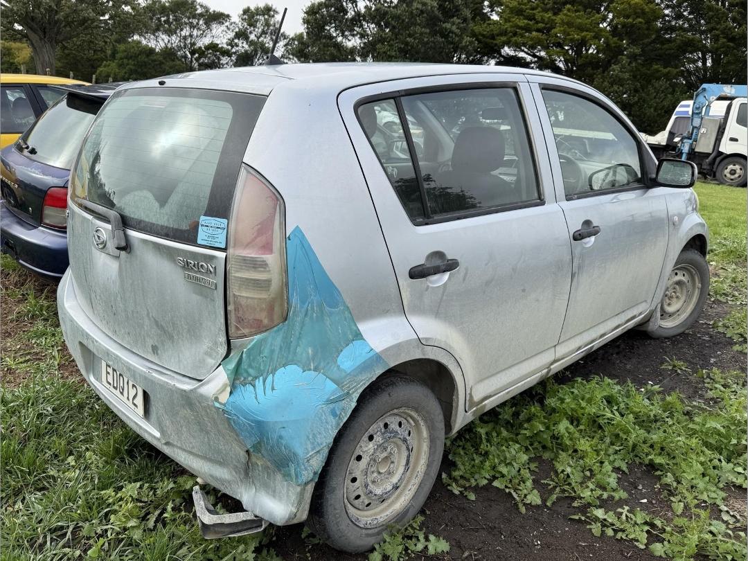 Photo '4' of Daihatsu Sirion
