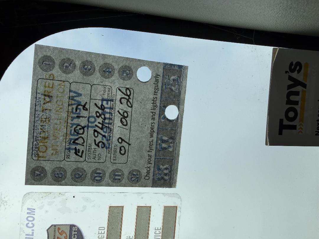 Photo '8' of Daihatsu Sirion