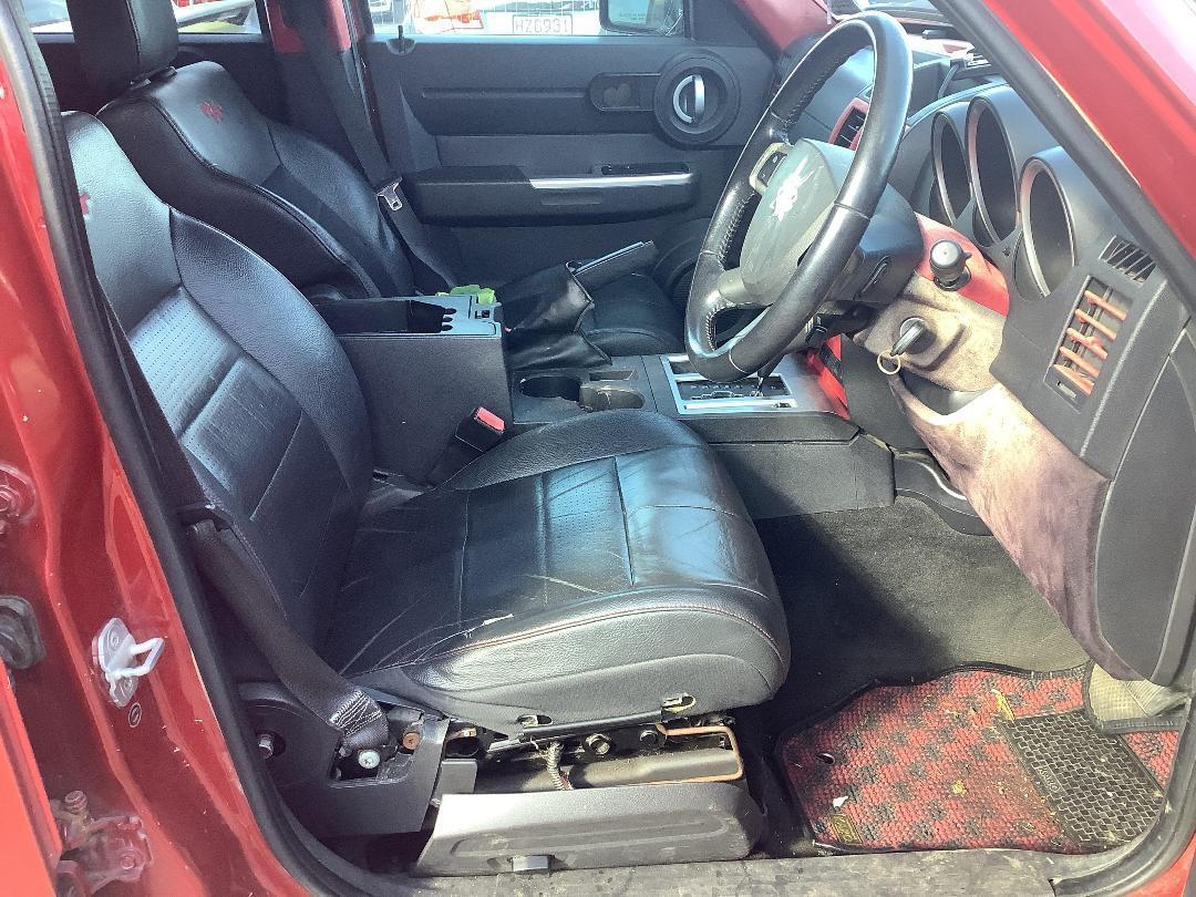 Photo '13' of Dodge Nitro