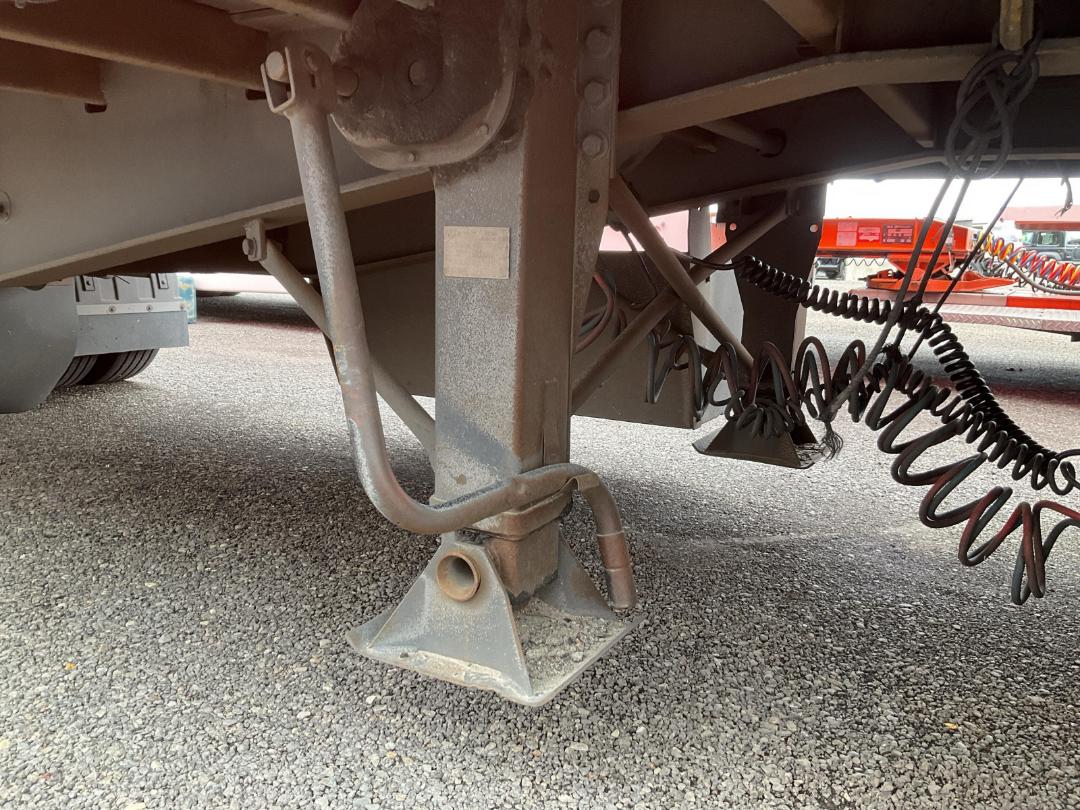 Photo '7' of DOMETT C2002 Curtainsider B-Train