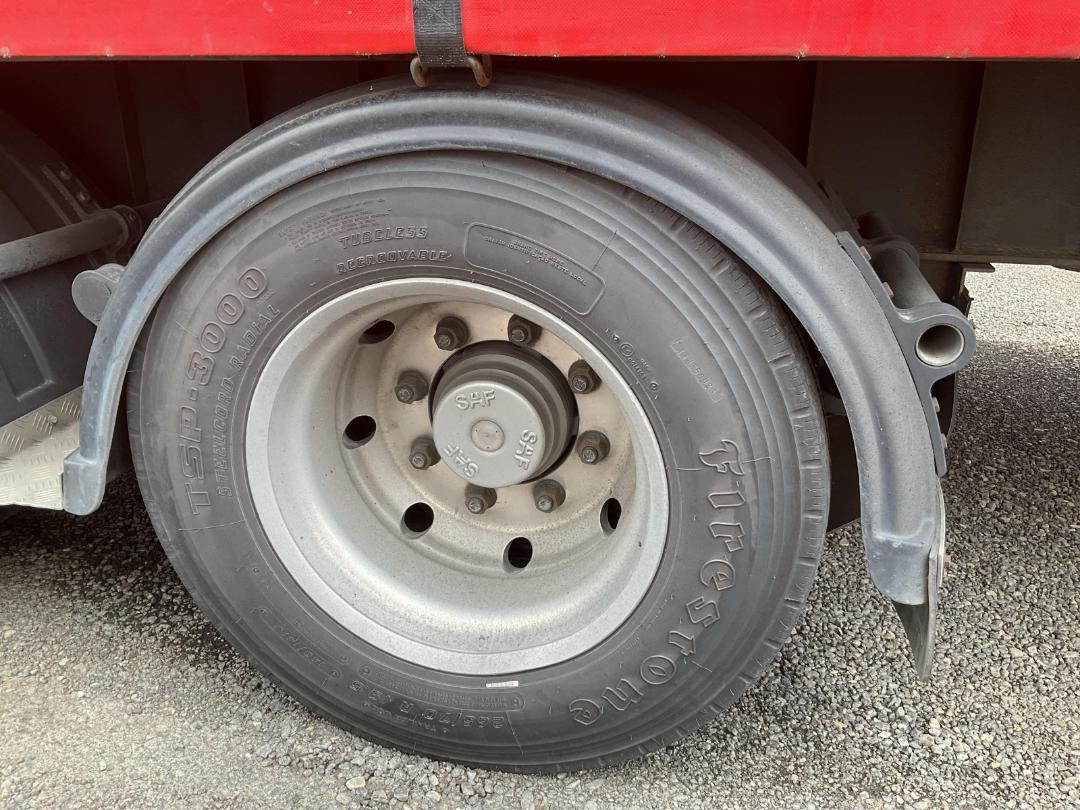 Photo '29' of DOMETT C2002 Curtainsider B-Train