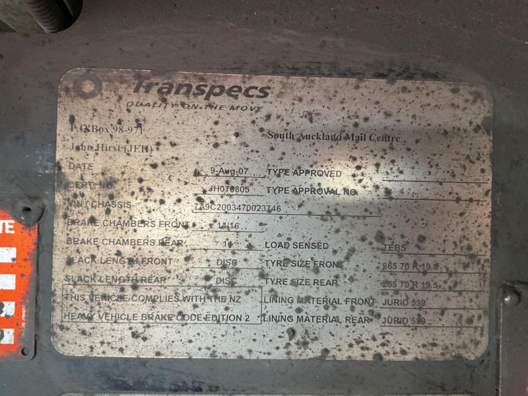 Photo '30' of DOMETT C2003 Curtainsider B-Train Photo '30' of DOMETT C2003 Curtainsider B-Train