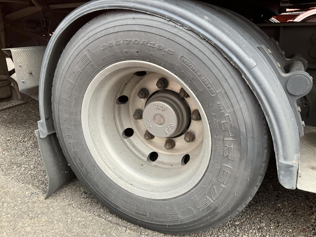 Photo '35' of DOMETT C2003 Curtainsider B-Train Photo '35' of DOMETT C2003 Curtainsider B-Train